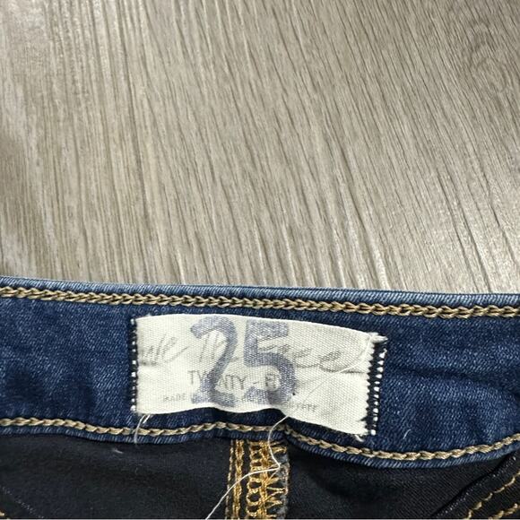 We The Free People Riley Slit High Rise Split Hem Dark Wash Skinny Jeans Size 25 - Picture 6 of 10